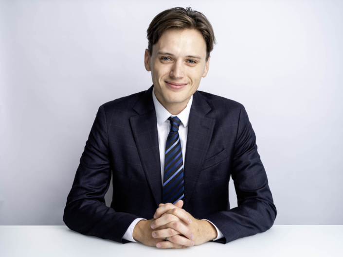 Jackson Lenz, McCarthy Hansen & Company LLP, Toronto